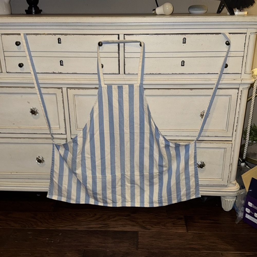 Blue & white Apron vertical striped apron two front pockets tie back one size - Picture 8 of 12
